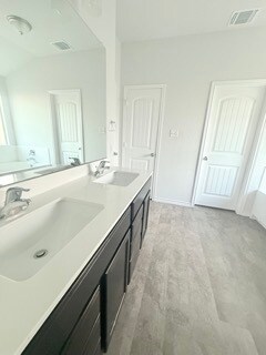 Building Photo - 7215 Lavaca Dr