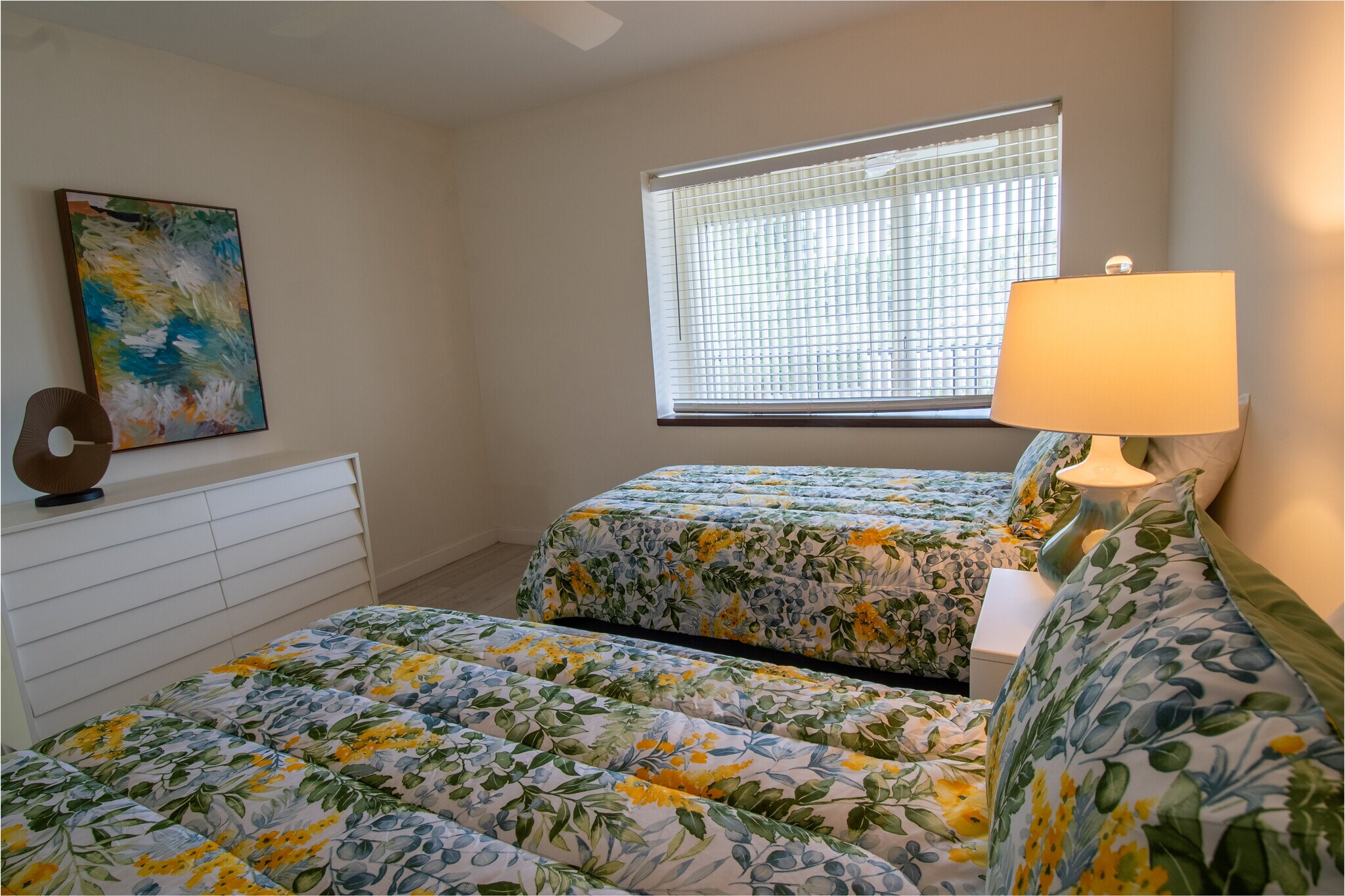 Building Photo - 5 High Point Cir W