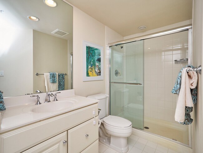 2nd Full Bath - 3625 10th St N