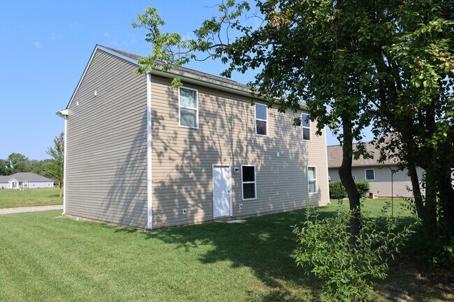 Building Photo - 1503 W Saxon Dr