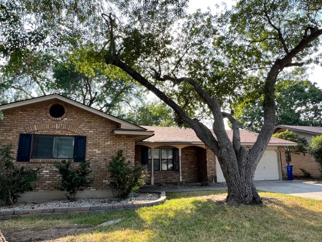Building Photo - 9903 Astronaut Dr