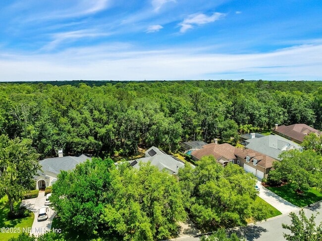 Building Photo - 526 Oakmont Dr