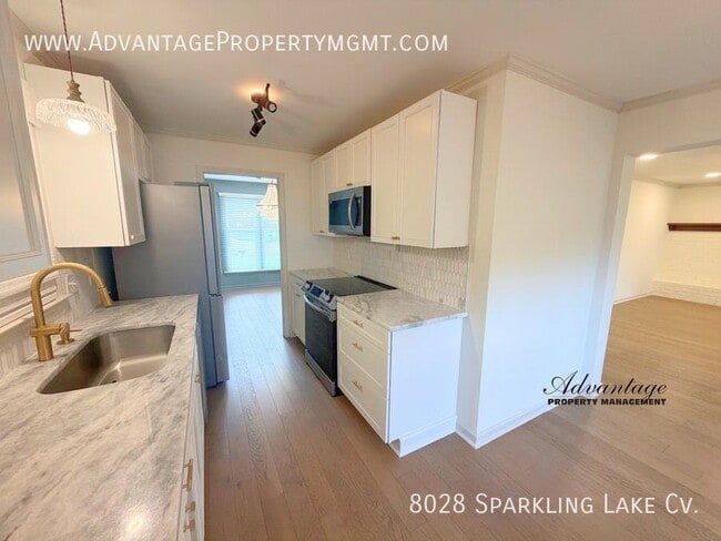 Building Photo - 8028 Sparkling Lake Cove