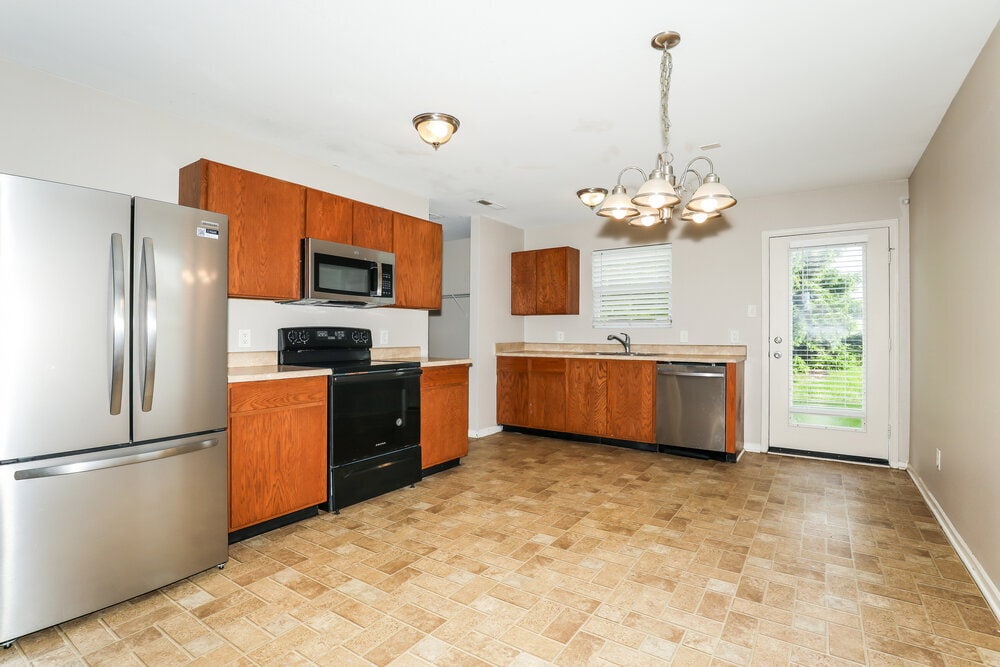 Building Photo - 8039 Bach Dr