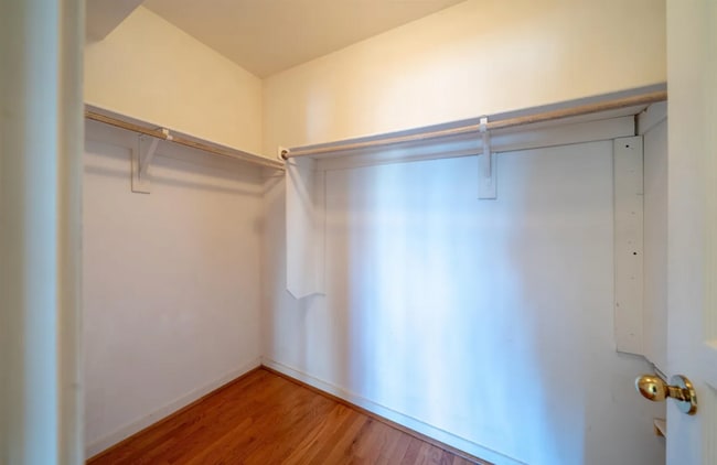 Building Photo - 1352 24th St