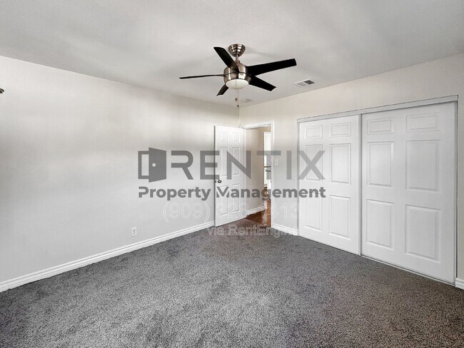 Building Photo - 938 W Berkeley Ct