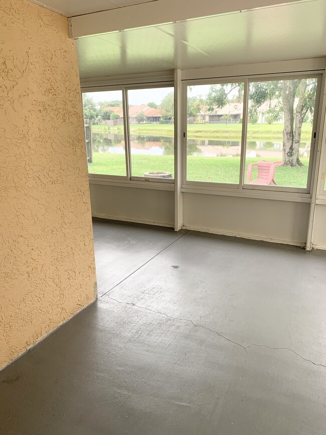 Building Photo - 6224 Country Fair Cir