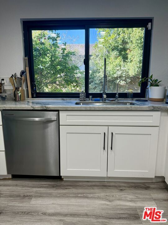 Building Photo - 6479 Bradley Pl