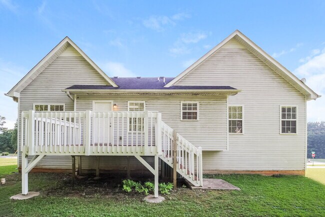 Building Photo - 154 Chief Ct