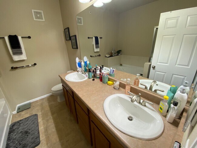 Building Photo - Live Close to Olde Town Arvada!