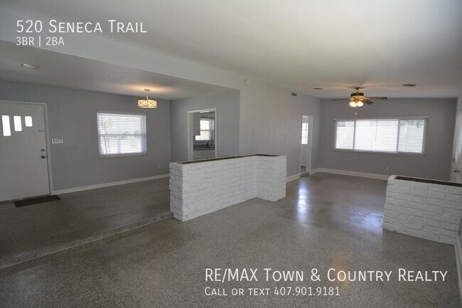 Building Photo - 520 Seneca Trail
