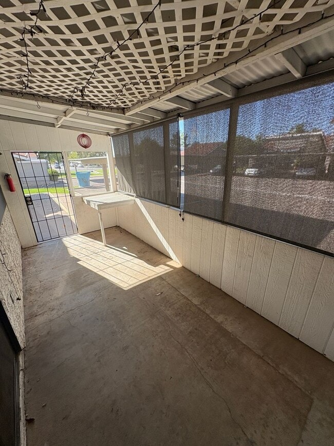Building Photo - READY TO VIEW NOW! Beautiful 2 Bed/2 Bath ...