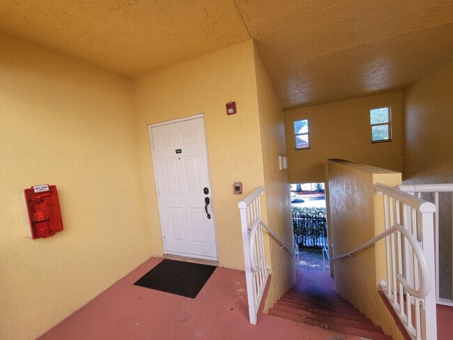 Building Photo - 1130 Shoma Dr