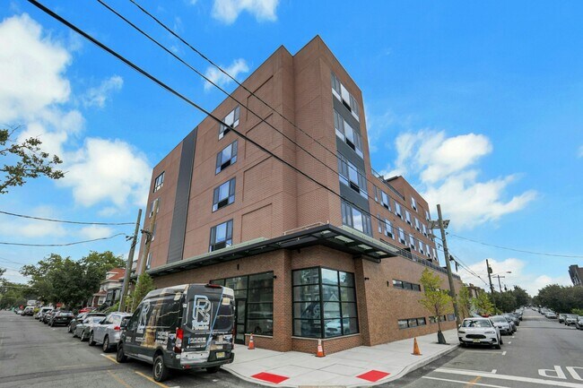 Building Photo - 8404 4th Ave