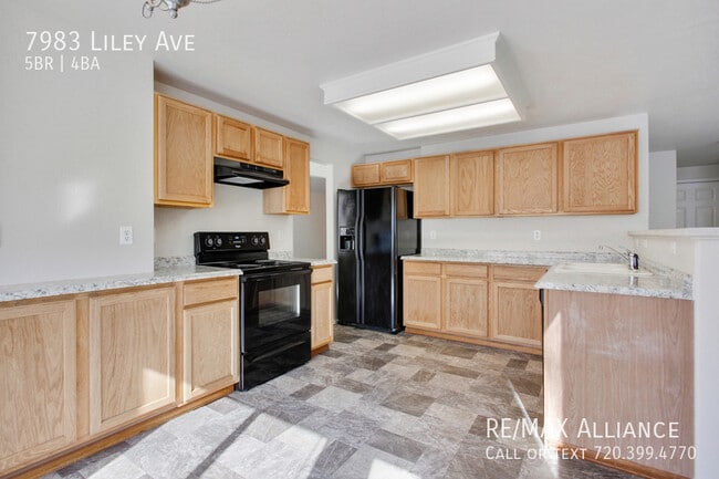 Building Photo - 7983 Liley Ave