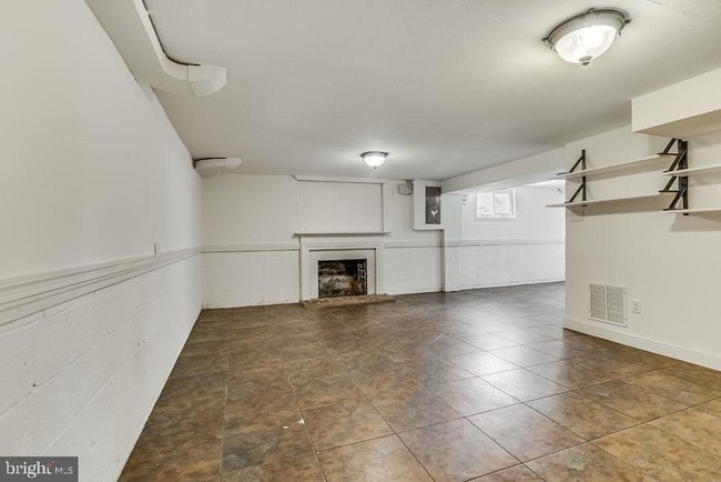 Building Photo - 6306 Yellowstone Dr