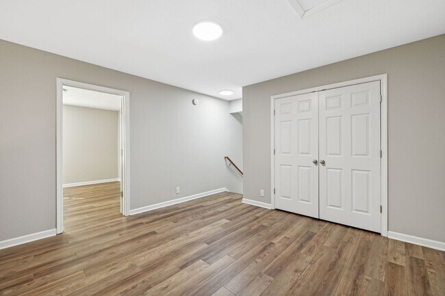 Building Photo - 118 Lancaster Gate Pl