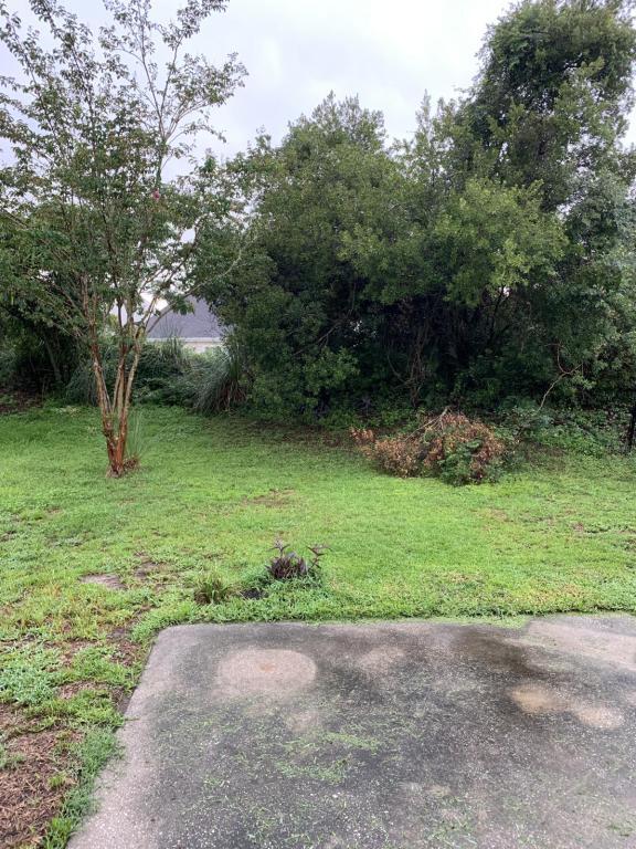 Building Photo - 853 Silvercrest Dr