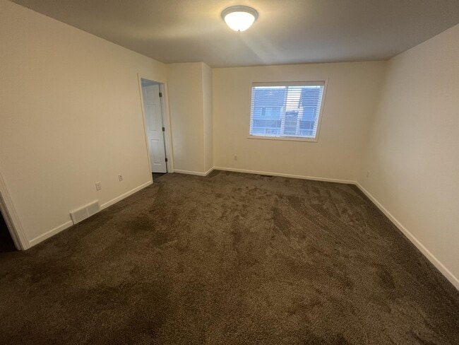 Building Photo - 5866 36th St S