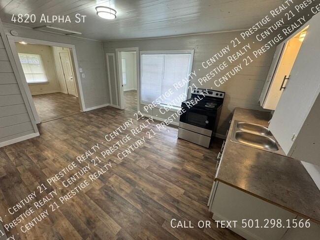 Building Photo - 4820 Alpha St