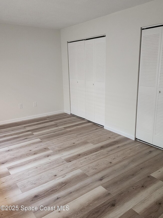 Building Photo - 8732 Croton Ct