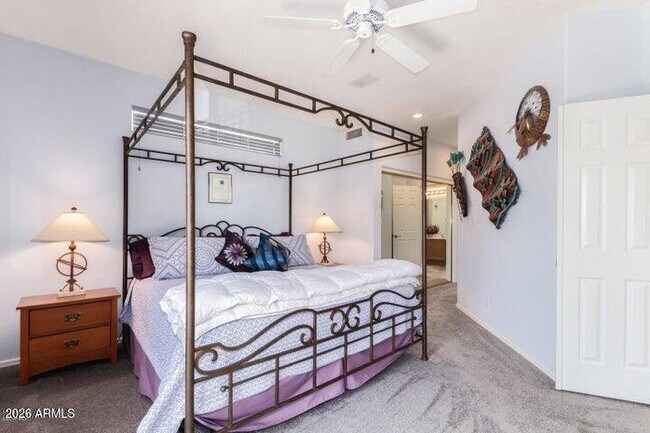 Building Photo - 8841 S 51st St