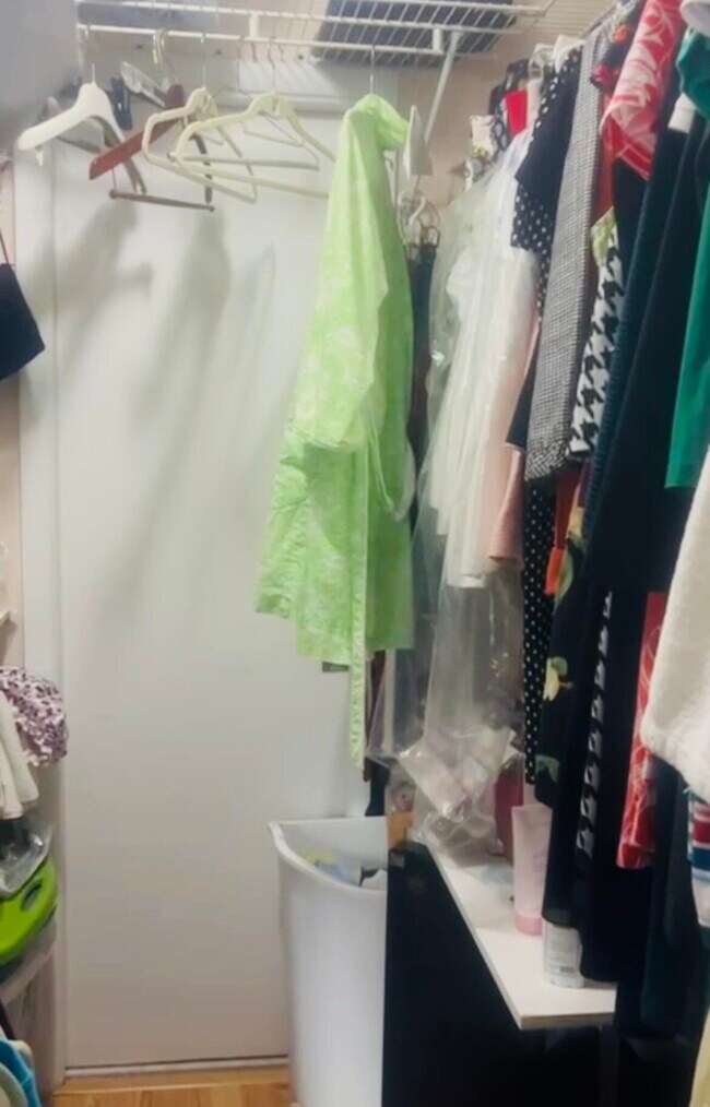 Building Photo - 139 Sparrow Dr