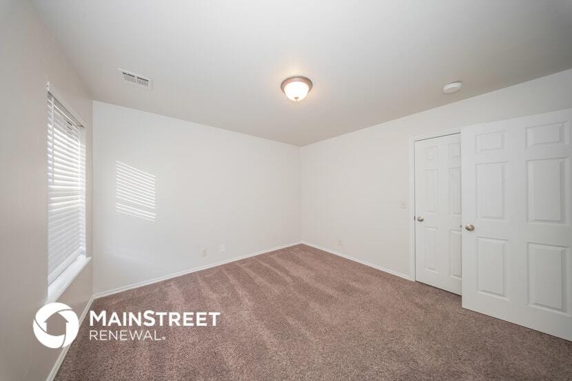 Building Photo - 17029 Woodvine Dr