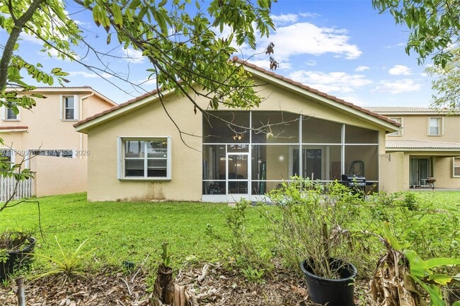 Building Photo - 7363 Via Luria