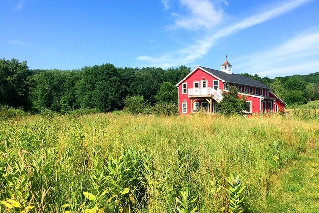 Building Photo - 67 Black Creek Rd