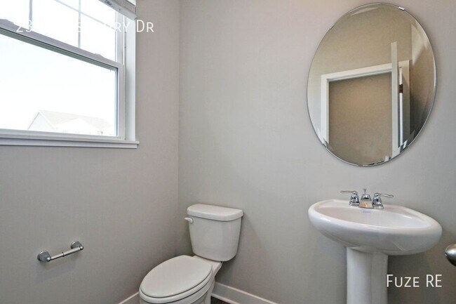Building Photo - 23465 Ashbury Dr