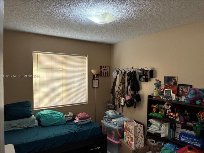 Building Photo - 10765 SW 4th St