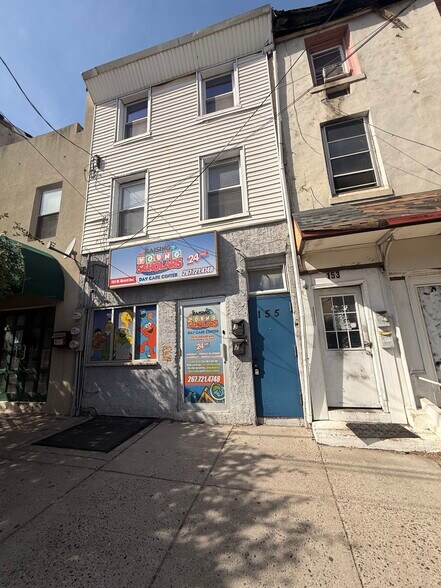 Building Photo - 155 W Girard Ave