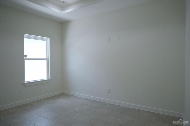 Building Photo - 1301 Woodland Trails