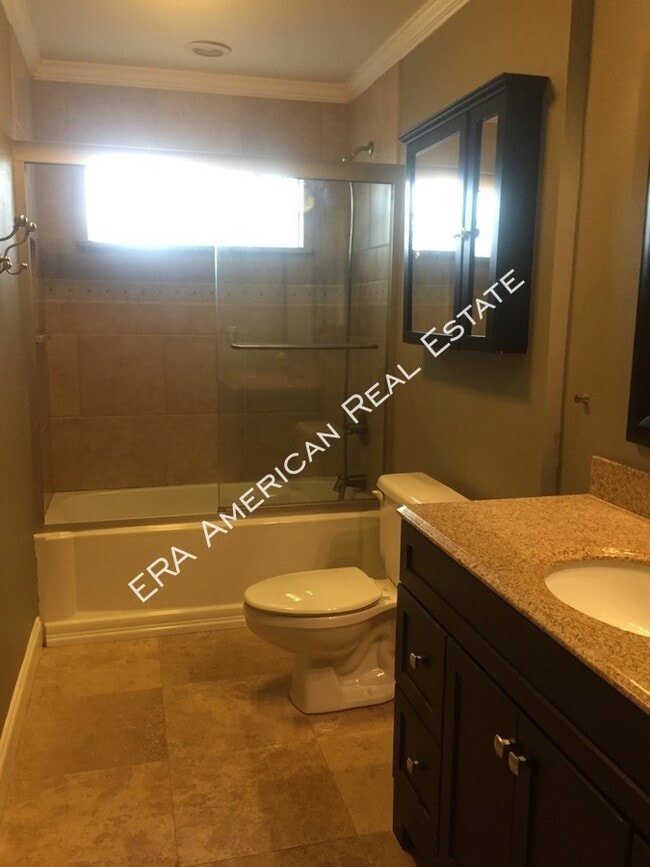 Building Photo - 53 Hillcrest Dr