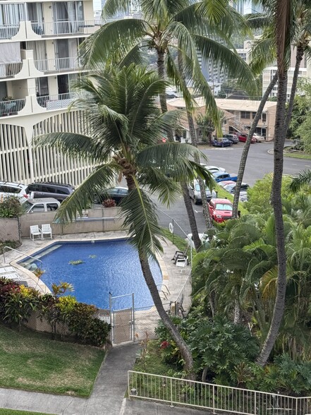 Building Photo - 666 Prospect St