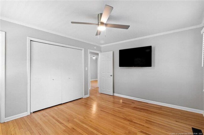 Building Photo - 221 Palomar St