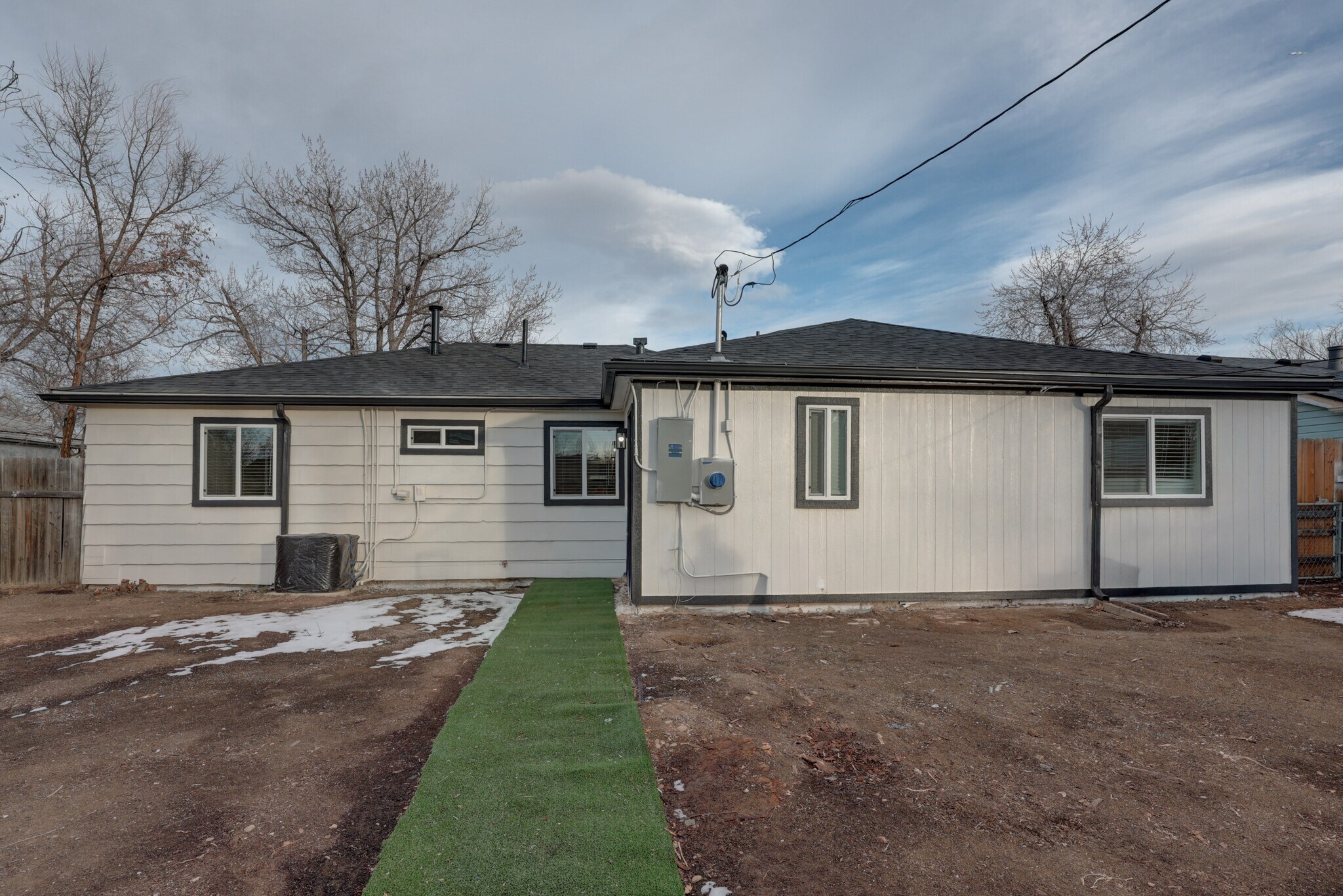 Building Photo - 1149 Victor St