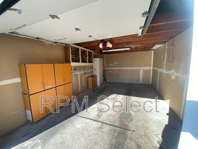 Building Photo - 1686 Somerset Pl
