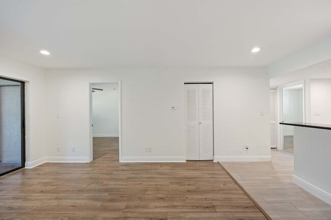 Building Photo - 28180 Pine Haven Way