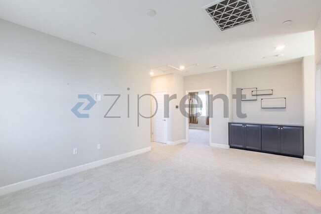 Building Photo - 5824 Highport Dr