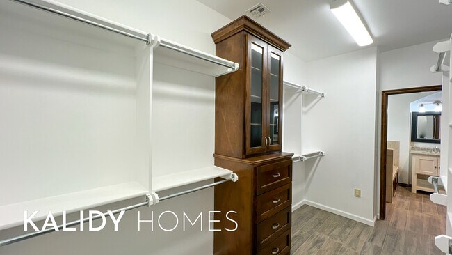 Building Photo - 13504 Rock Canyon Rd