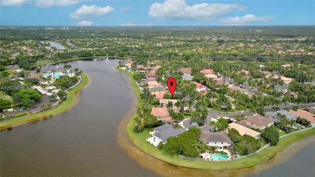 Building Photo - 950 Marina Dr
