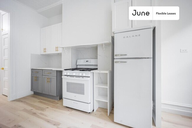 Building Photo - 159 St Nicholas Ave