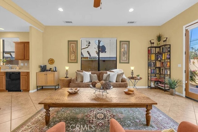 Building Photo - 54052 Avenida Martinez
