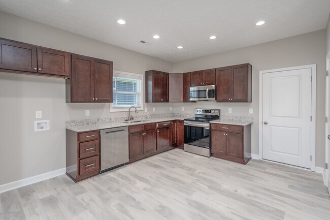 Building Photo - 2682 Cedrus Ave