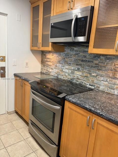 Building Photo - 1407 NE 56th St