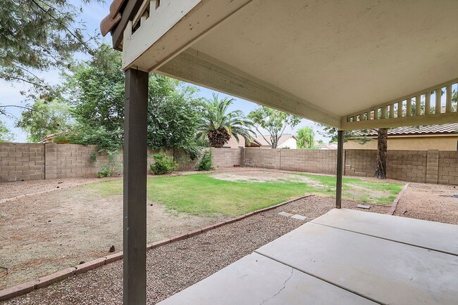Building Photo - Perfect Gilbert Location