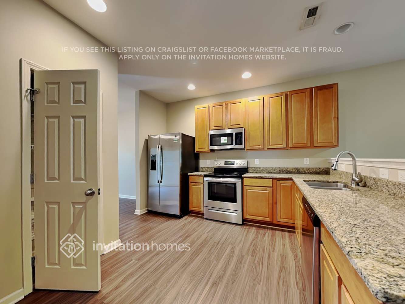 Building Photo - 927 Spring Meadow Dr