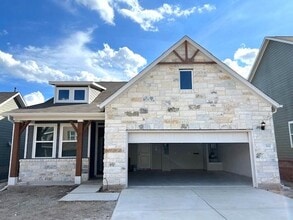 Building Photo - 302 Marjorie Dr